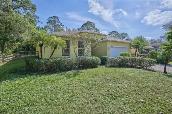 Vero Beach, FL 32967,9086 107th CT