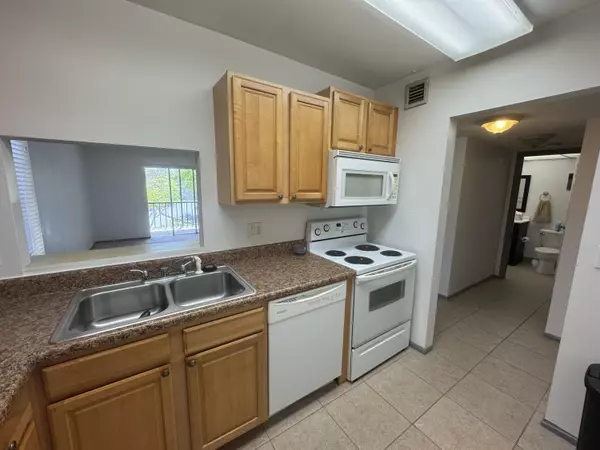 Boca Raton, FL 33431,450 NW 20th ST 315