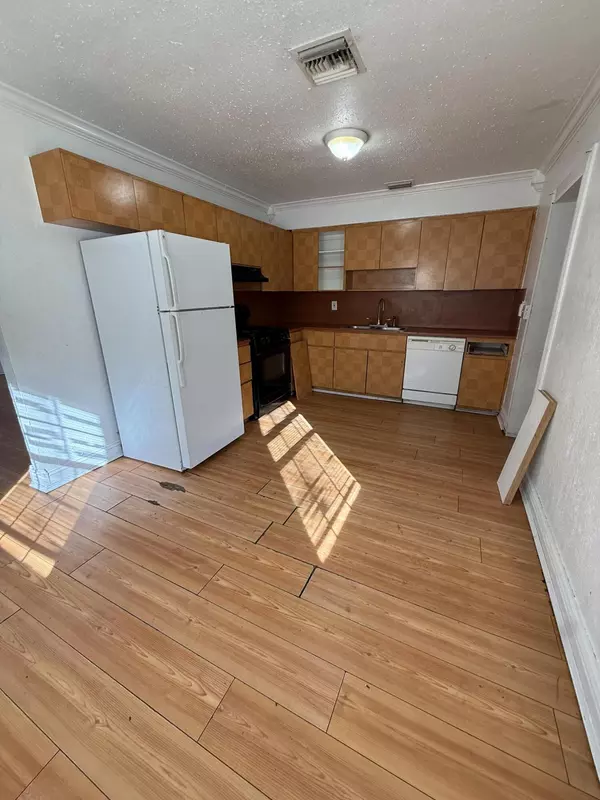 Lake Worth Beach, FL 33460,716 S Pine ST