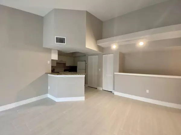 Royal Palm Beach, FL 33411,1600 S Crestwood CT 1603