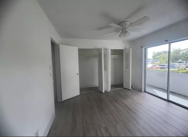 West Palm Beach, FL 33417,178 Cambridge H H