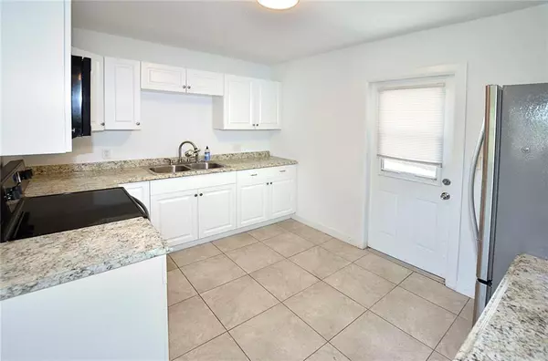 Vero Beach, FL 32962,110 SW 6th CT