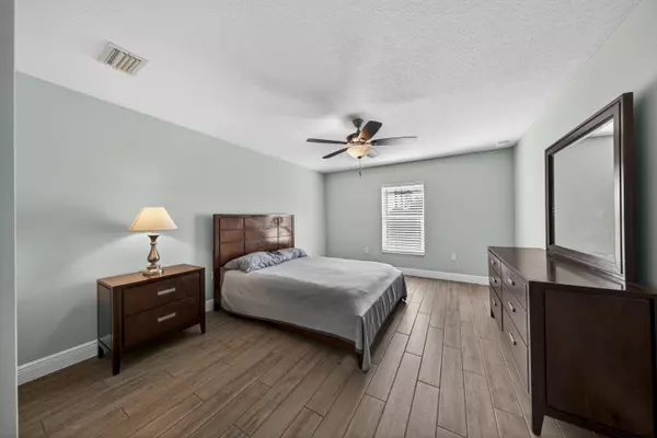 West Palm Beach, FL 33412,12876 N 75th LN