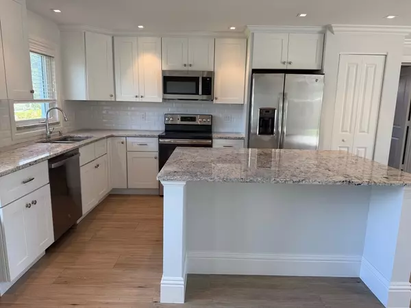 Jupiter, FL 33469,1611 Treemont AVE