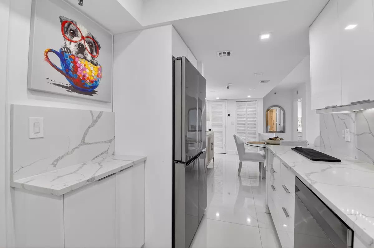 Boca Raton, FL 33434,6815 Willow Wood DR 4083