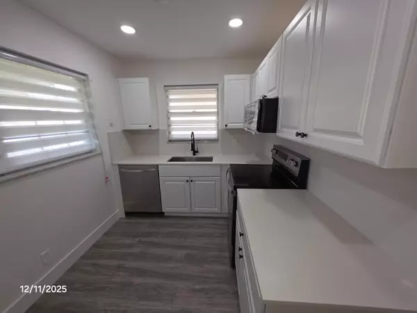 Delray Beach, FL 33445,718 Whippoorwill LN