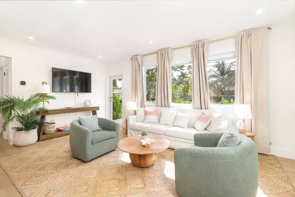 West Palm Beach, FL 33405,353 Gregory RD