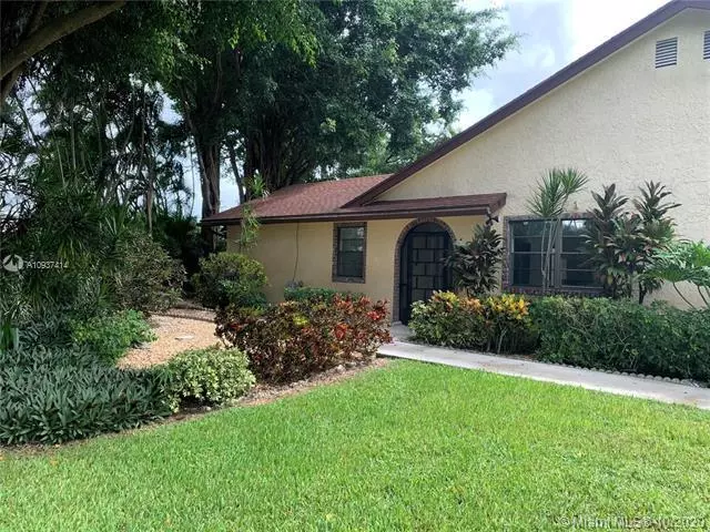 23277 Barlake DR, Boca Raton, FL 33433