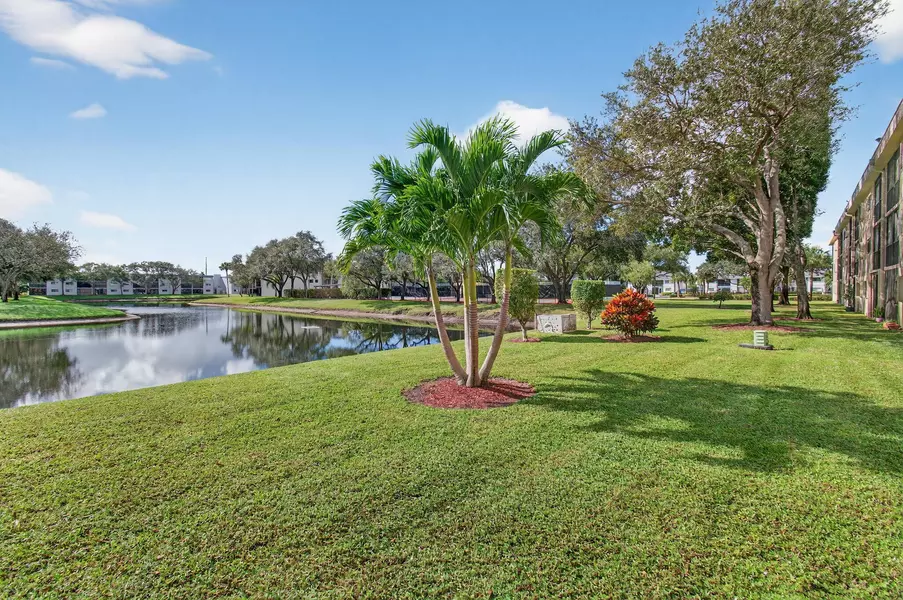 15324 Lakes Of Delray BLVD 107, Delray Beach, FL 33484