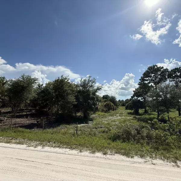 Vero Beach, FL 32968,7805 SW 21st ST