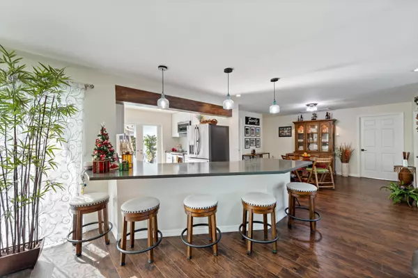 Pembroke Pines, FL 33024,8820 NW 4th ST