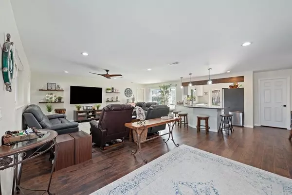 Pembroke Pines, FL 33024,8820 NW 4th ST