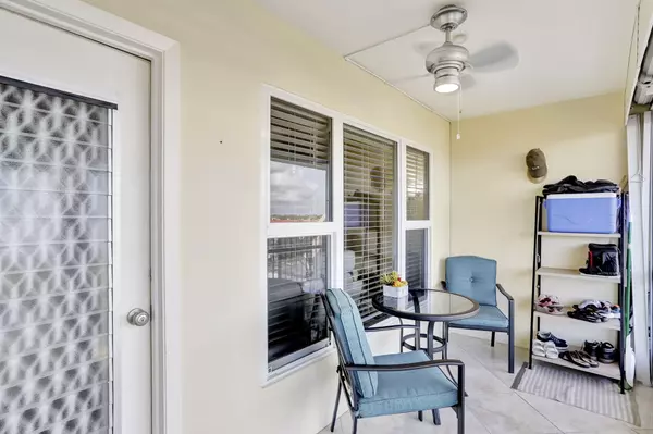 Deerfield Beach, FL 33441,806 SE 7th ST 403