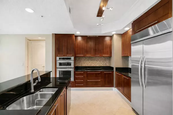 West Palm Beach, FL 33401,701 S Olive AVE 1706