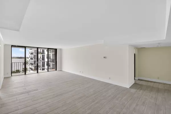 West Palm Beach, FL 33405,3800 Washington RD 712