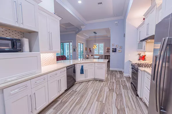 Port Saint Lucie, FL 34953,469 SW Kestor DR