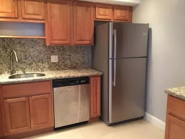 4154 Inverrary DR 407, Lauderhill, FL 33319