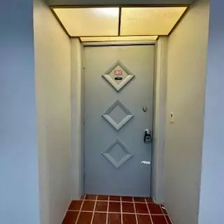 Hallandale Beach, FL 33009,330 SE 2nd ST 202g