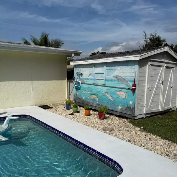 Royal Palm Beach, FL 33411,113 Barcelona DR