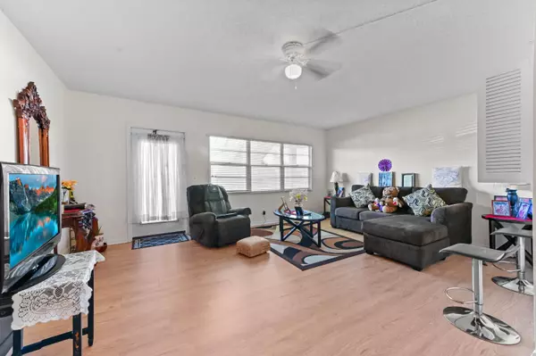 Boca Raton, FL 33434,279 Mansfield G