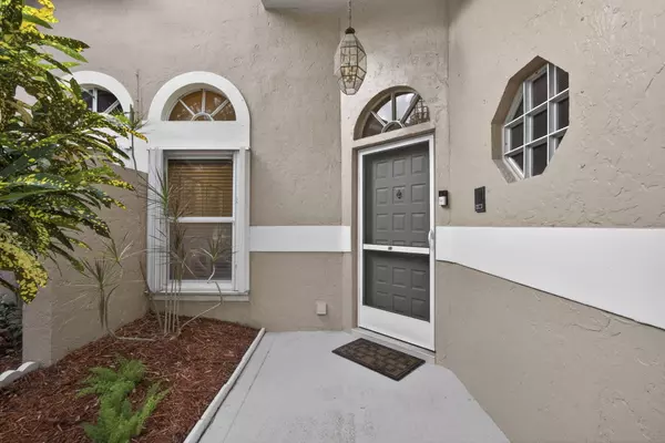 Palm Beach Gardens, FL 33418,2802 Sabal Palm LN