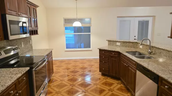 Port Saint Lucie, FL 34953,1752 SW Starman AVE