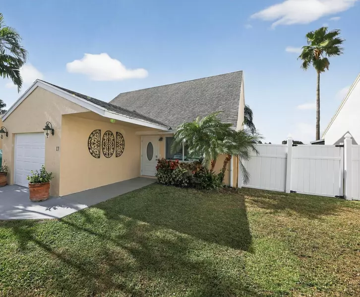 17 E Tara Lakes DR, Boynton Beach, FL 33436