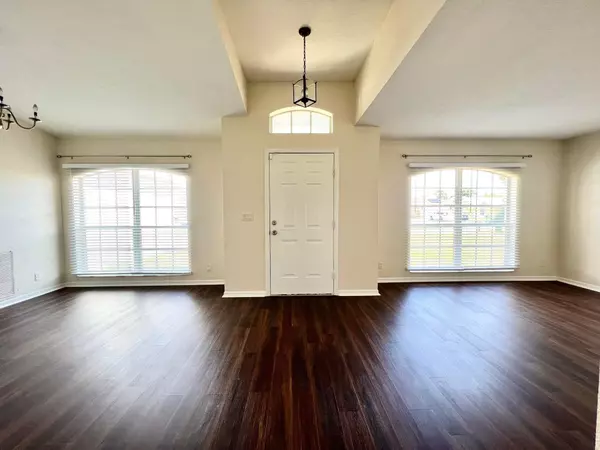 Port Saint Lucie, FL 34953,532 SW Kabot AVE