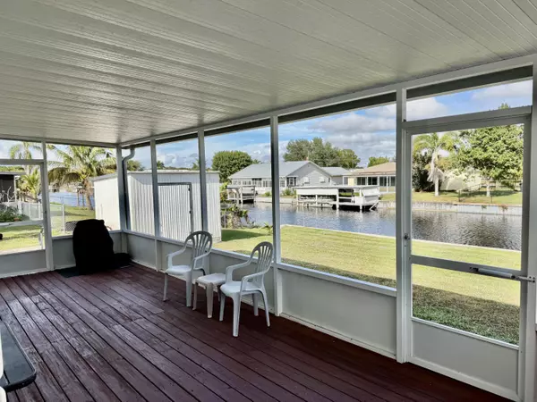 Okeechobee, FL 34974,2305 SE 31st ST