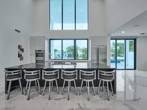 Pompano Beach, FL 33062,2751 NE 22nd CT