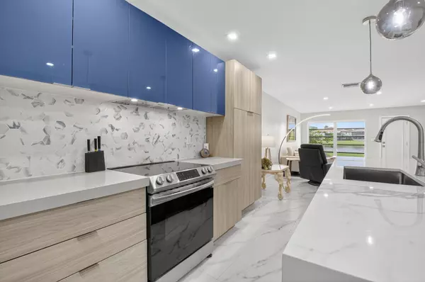 Delray Beach, FL 33484,5753 Spindle Palm CT C