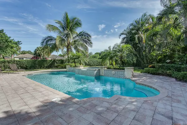 162 Vintage Isle Lane, Palm Beach Gardens, FL 33418