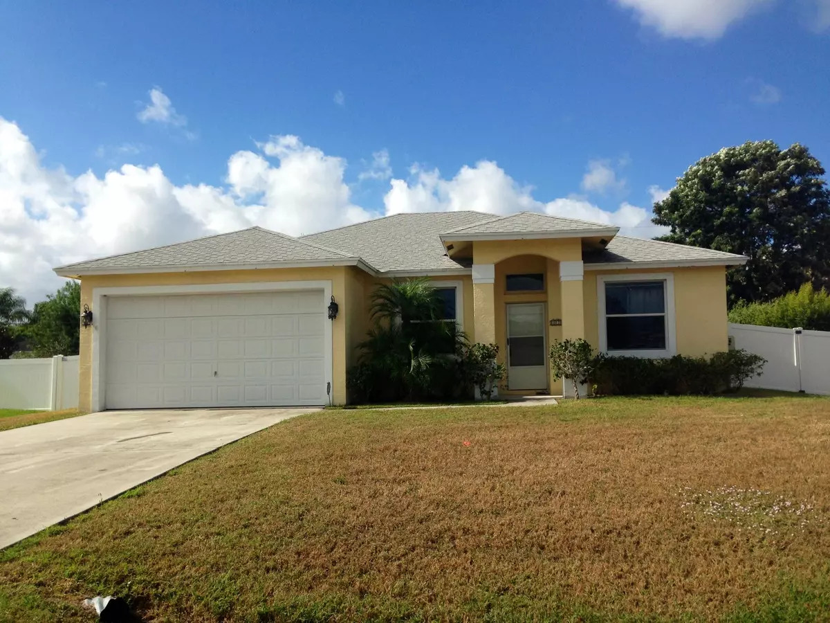 Port Saint Lucie, FL 34953,832 SW Carmelite ST