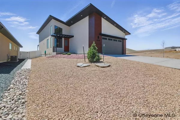 Cheyenne, WY 82001,4048 SADDLEBACK LN