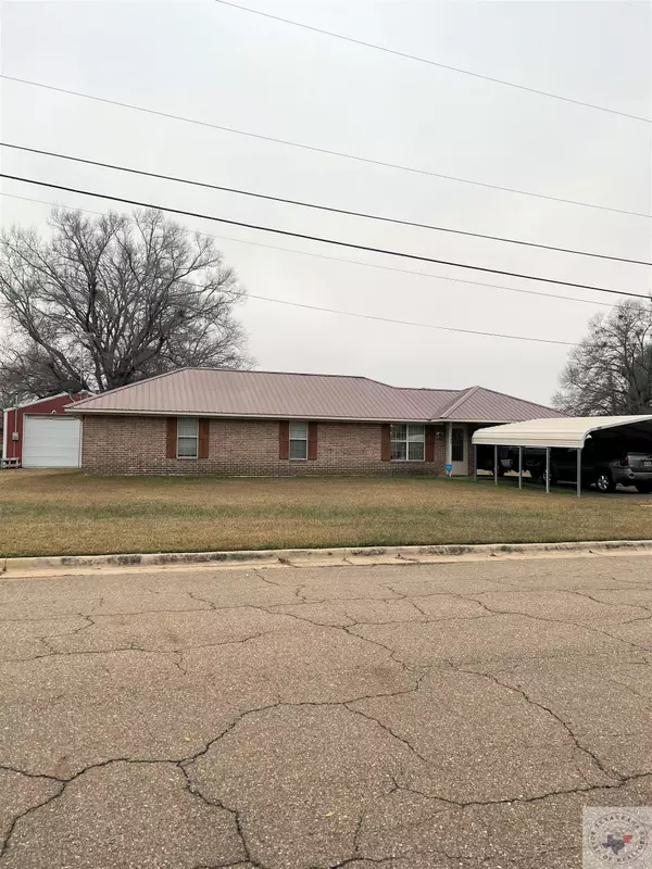 100 Morningside, Hooks, TX 75561