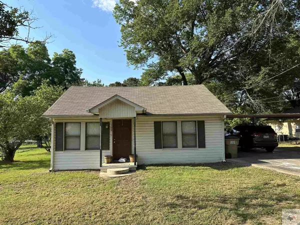 Maud, TX 75567,308 Elm St