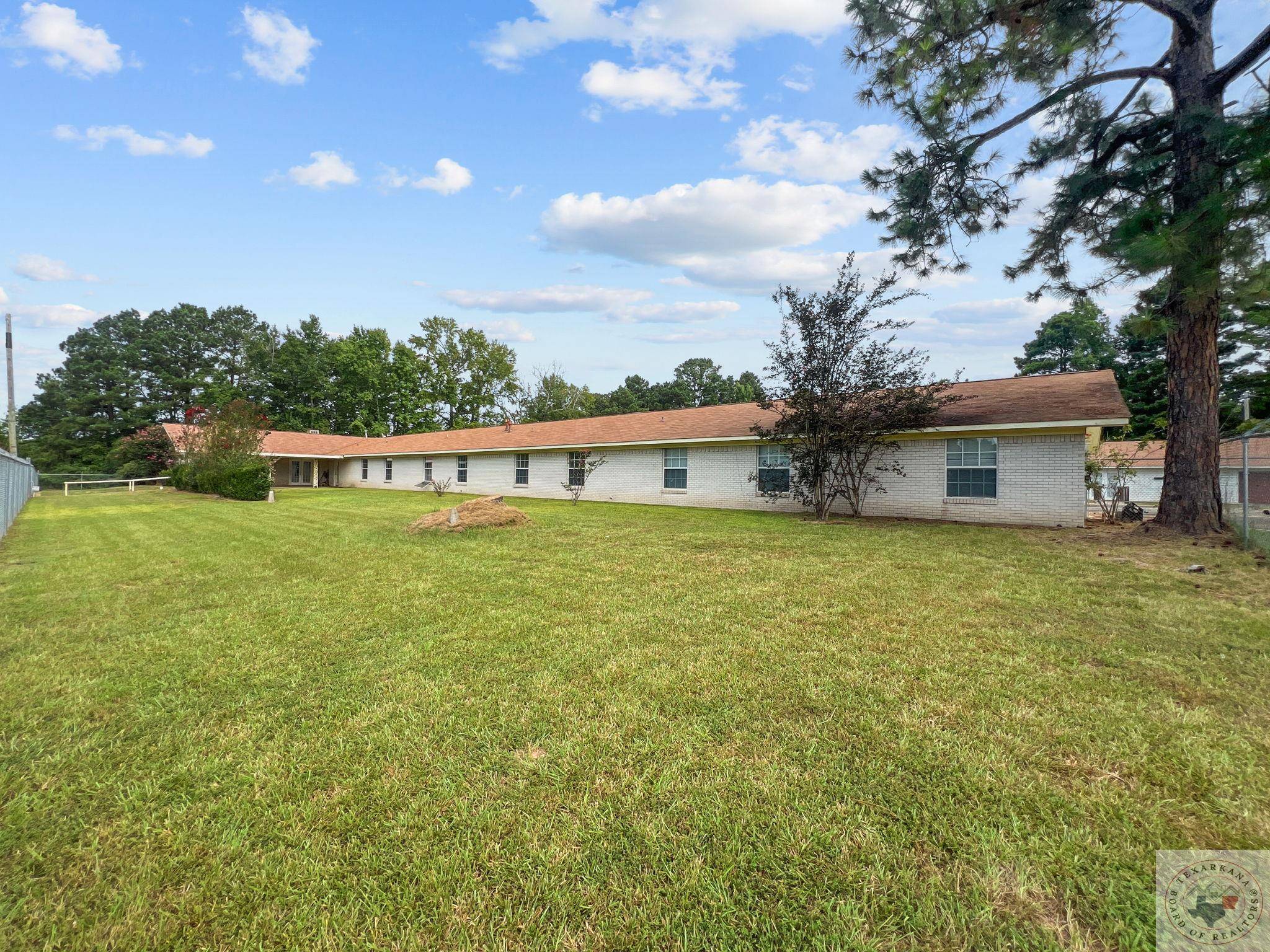 201 E 3rd, Atlanta, TX 75551