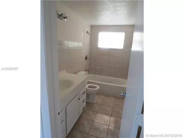 West Park, FL 33023,1916 SW 48th Ave