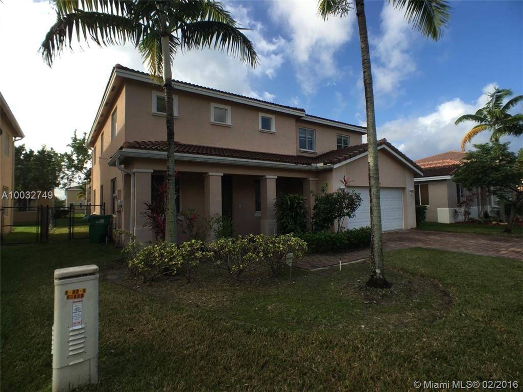 838 NW 206th Ter, Miami Gardens, FL 33169