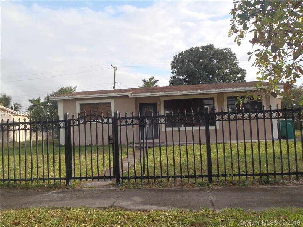 3390 NW 176th St, Miami Gardens, FL 33056