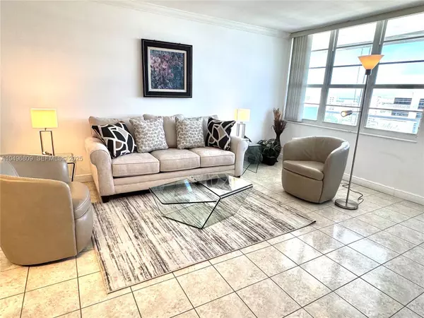 Miami Beach, FL 33139,100 LINCOLN RD #1423