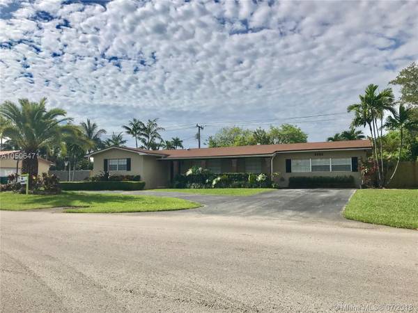 8580 SW 141st St, Palmetto Bay, FL 33158
