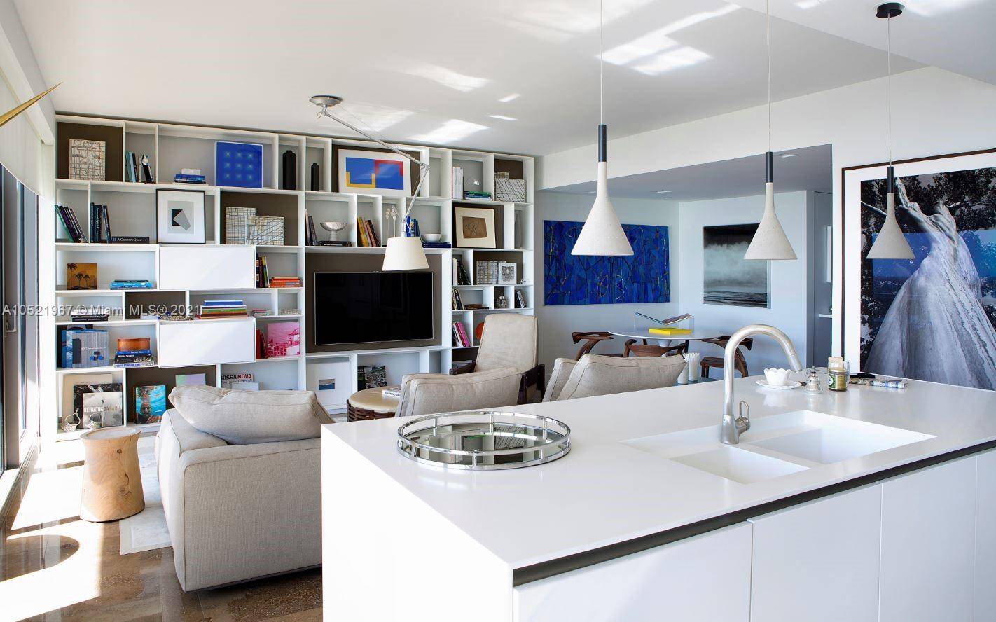 5875 Collins Ave #PH6, Miami Beach, FL 33140