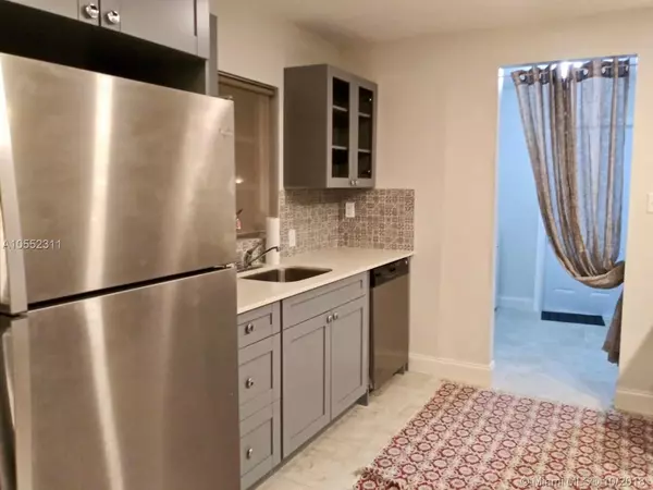 Deerfield Beach, FL 33441,336 NW 6ct