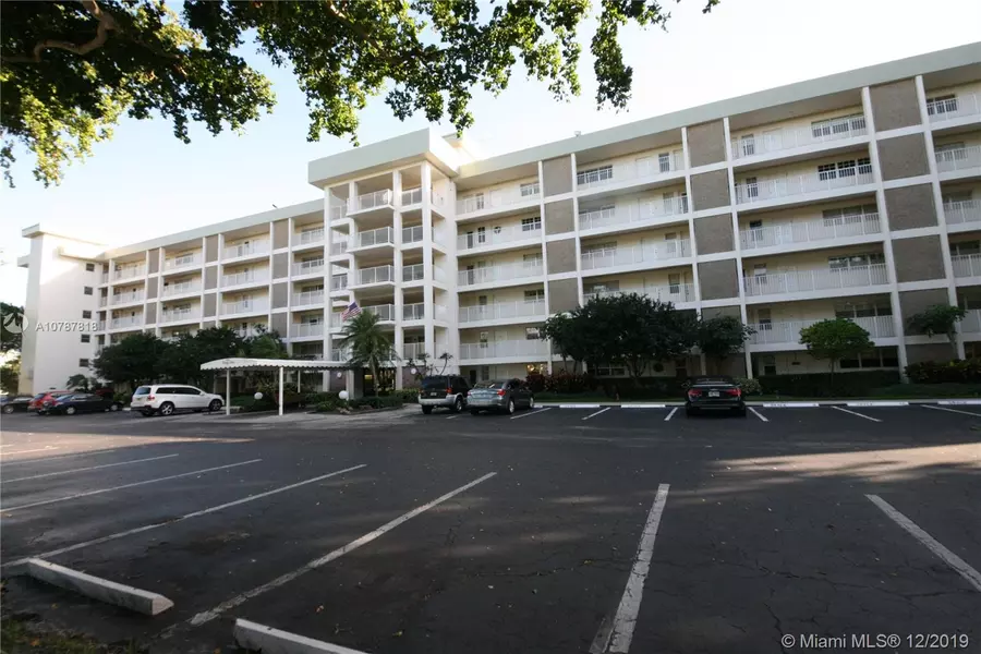 3100 N Course Ln #408, Pompano Beach, FL 33069