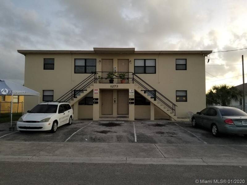 1273 W 34th St, Riviera Beach, FL 33404