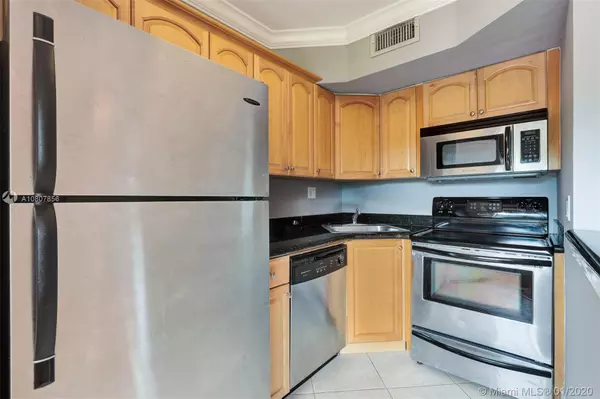 Fort Lauderdale, FL 33304,744 NE 14th Ave #15