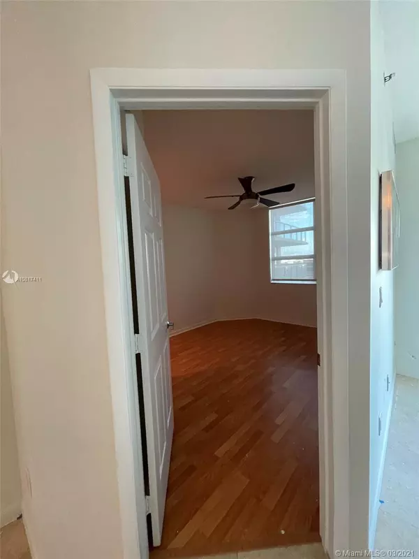 Fort Lauderdale, FL 33316,1819 SE 17th St #702