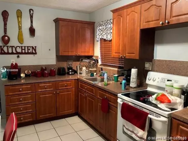 Hialeah, FL 33012,142 W 45th St