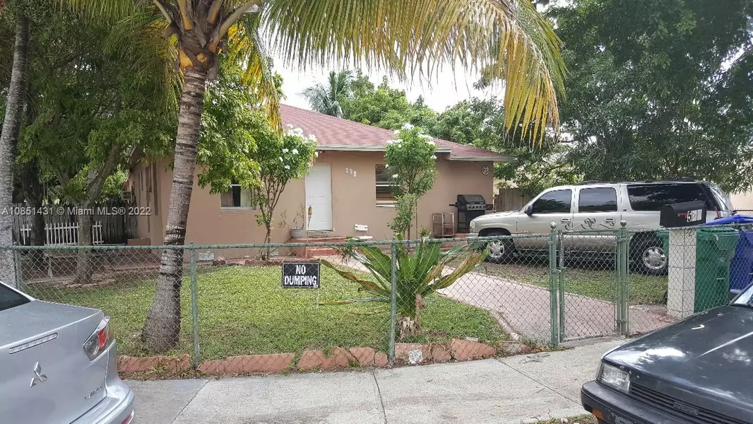 521 NW 33rd Ave, Miami, FL 33125